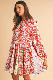 Bohemian floral pleated mini dress with long sleeves for daily wear