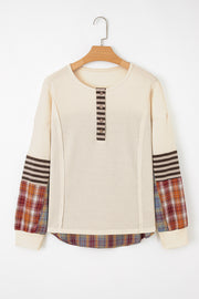 Relaxed-fit beige henley pullover in textured waffle fabric