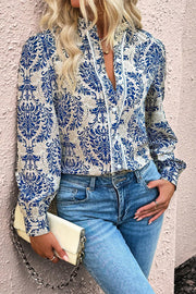 Relaxed shift silhouette lace shirt with dramatic long bishop sleeves