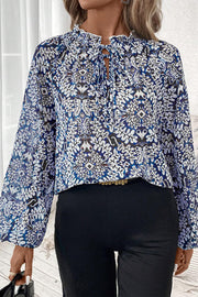 Long puff sleeve shift blouse in lightweight polyester