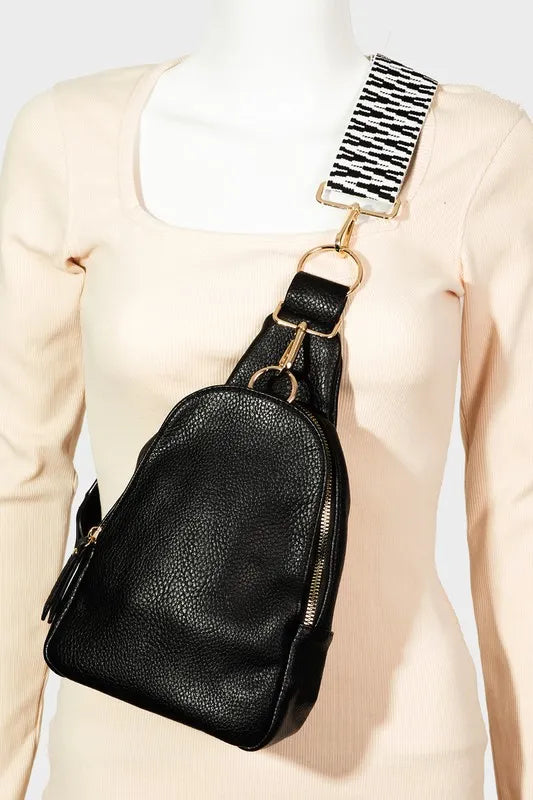 Black Faux Leather Handbag — Fame Single Strap Crossbody
