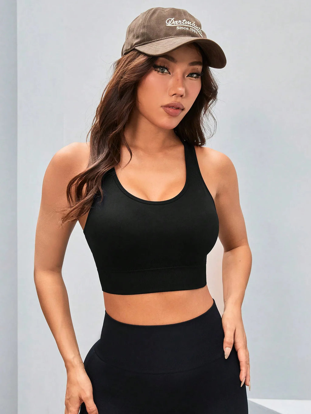 Women's Seamless Breathable Sexy Back Sport Bra Comfortable Lightweight Moisture-Wicking Tank Top for Fitness Running