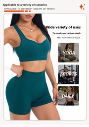 Breathable seamless yoga set for running and gym workouts
