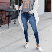 Women's high-waist skinny jeans in light blue stretch denim