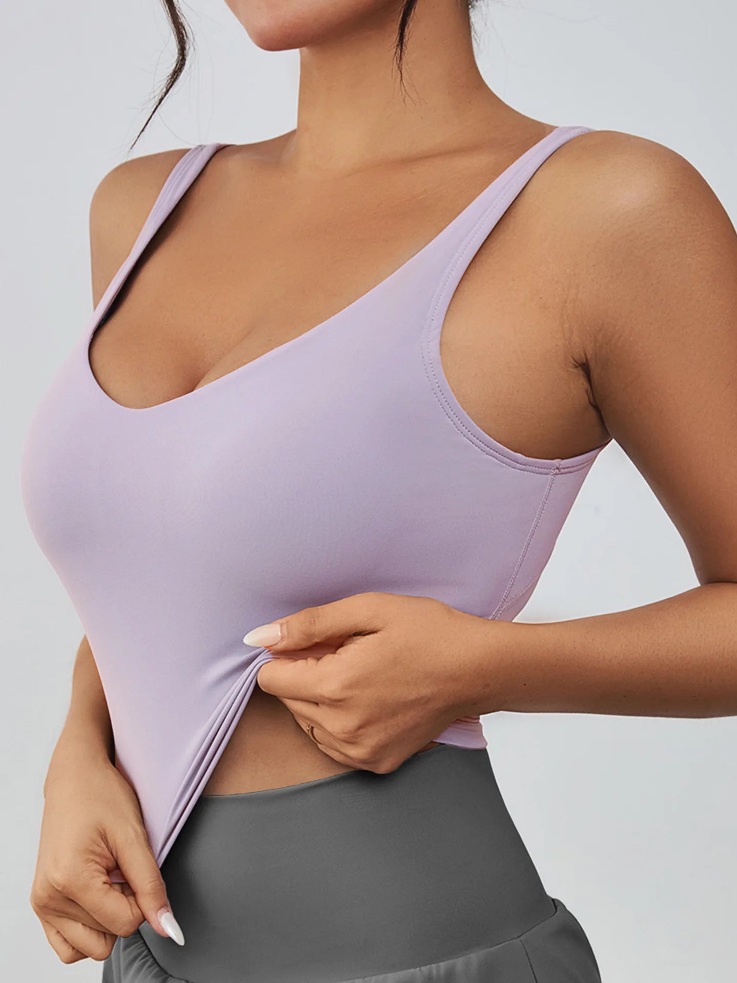 Women's Breathable High Support Yoga Sports Bra With Removable Chest Pads Lightweight Sleeveless Tank Tops for Workout Running