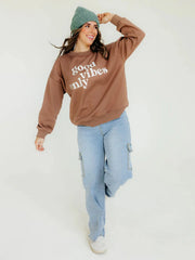 High-stretch light blue denim jeans with big functional pockets