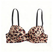 Maanga two-piece lace lingerie set with embroidery, bow and adjustable straps