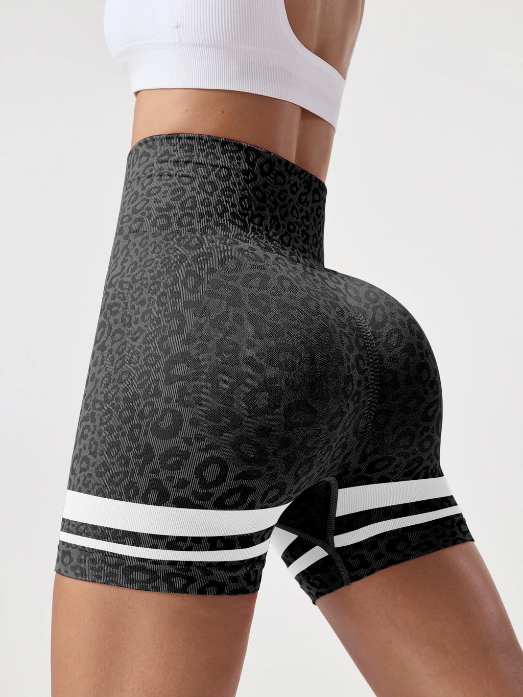 Women's High-Waisted Seamless Yoga Shorts Leopard Print Color-Block Design Elastic Waist for Outdoor Running Spandex/Nylon