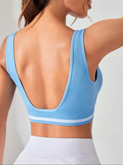 Maanga seamless sports bra in stretchy spandex nylon blend