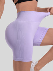 High-waisted seamless shorts with elastic squat-proof waistband