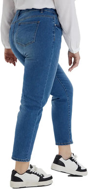 Maanga oversize-friendly straight-leg jeans for women