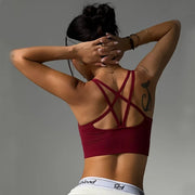 Quick-dry sports bra with removable padding