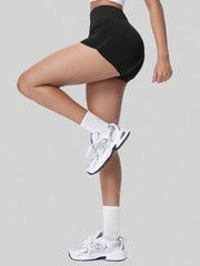 Lightweight seamless yoga shorts in Spandex Nylon blend