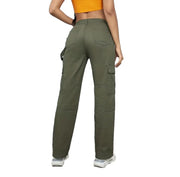 High-waist baggy cargo jeans in medium-wash denim, straight-leg fit